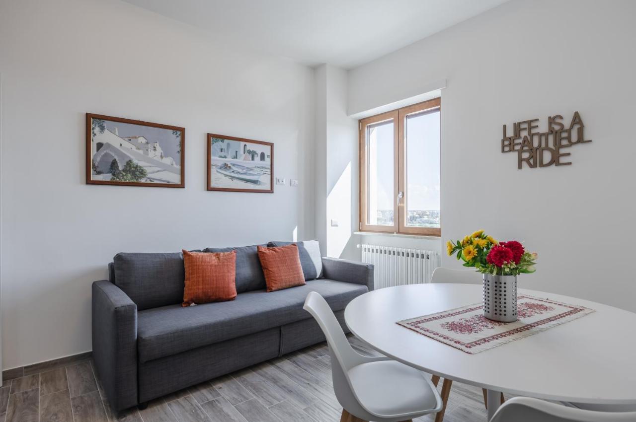 Licia & Tonino Apartments Near The Station 레체 외부 사진