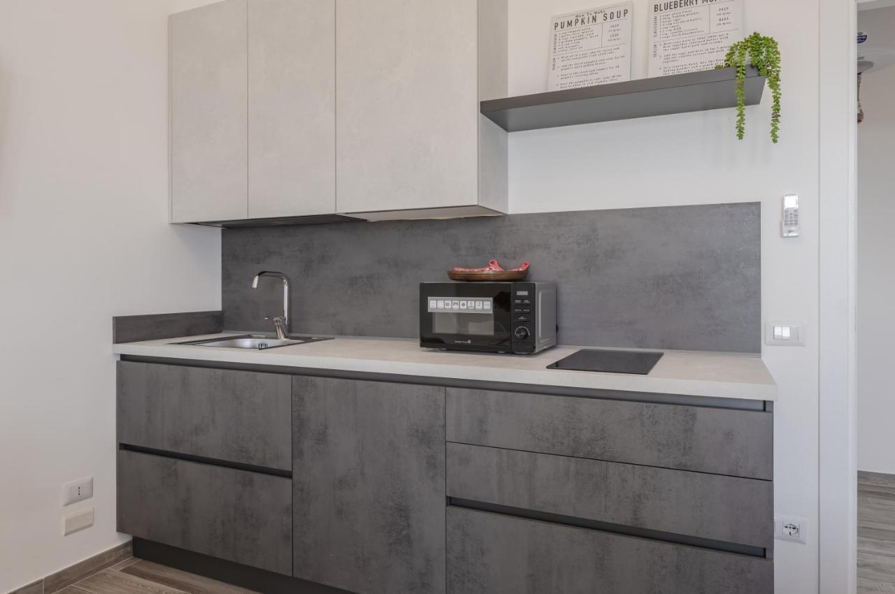 Licia & Tonino Apartments Near The Station 레체 외부 사진