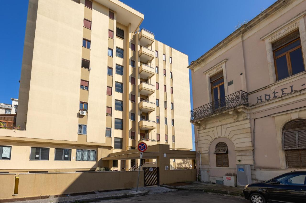 Licia & Tonino Apartments Near The Station 레체 외부 사진